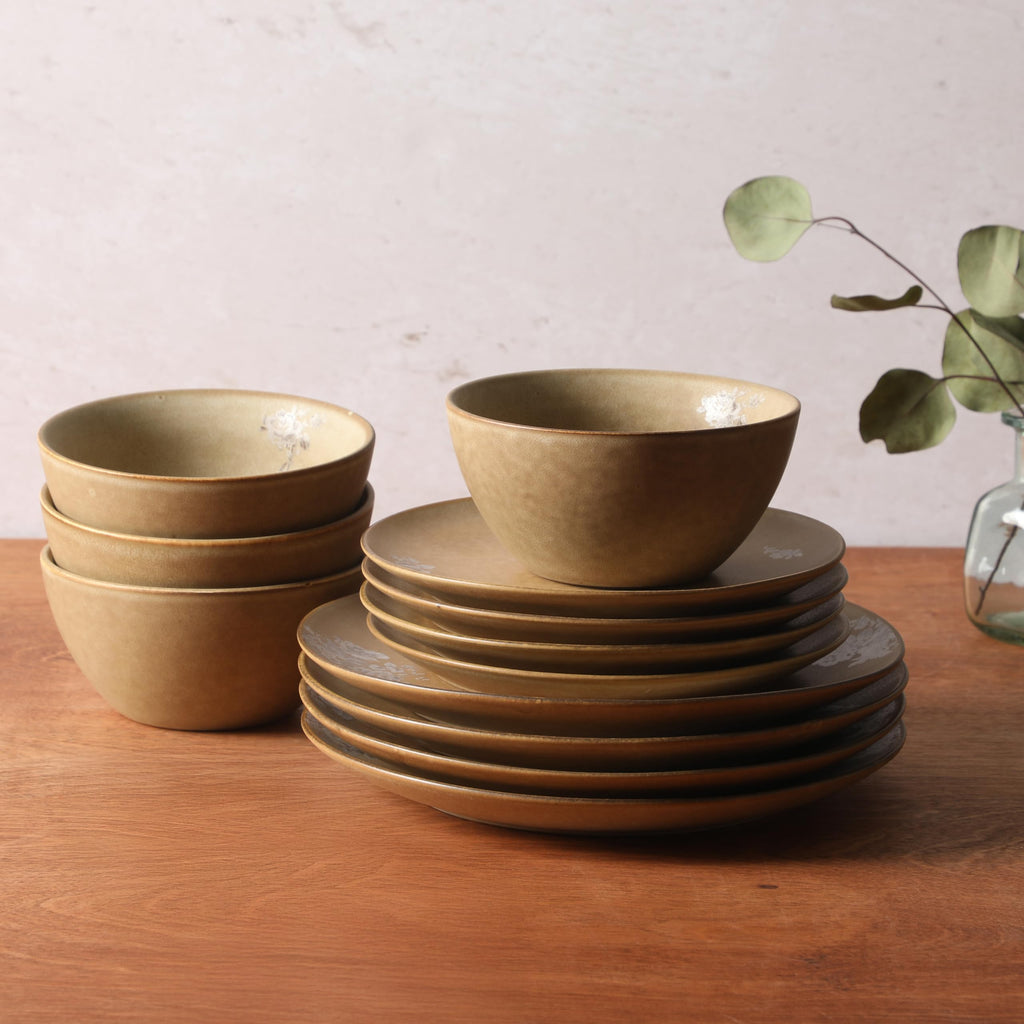 12 Piece Taupe Floral Dinnerware Set S822324