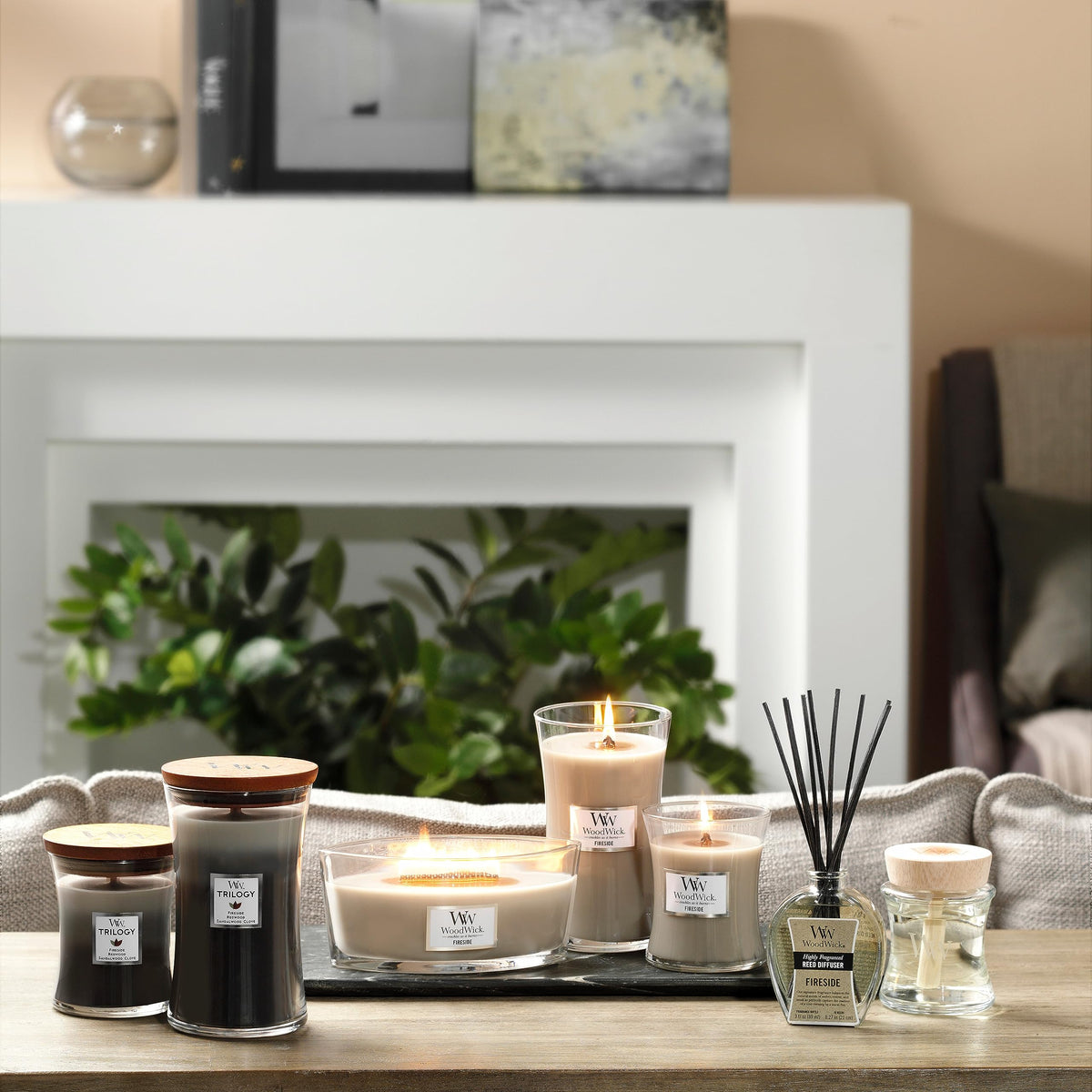 Scented Trilogy Candle with Crackling Wick B86044