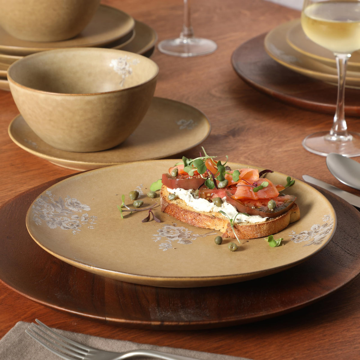 12 Piece Taupe Floral Dinnerware Set S822324